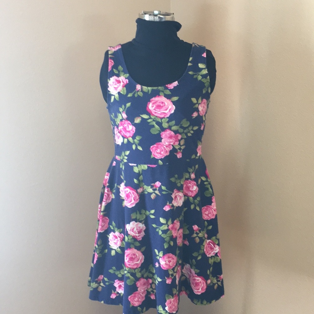 Forever 21 blue ladies dress with roses